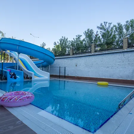 Hotell Aquamarin & Side